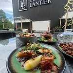 Lantier & Swimming Pool Zone