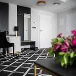 Lantier & Swimming Pool Zone 4* Bytom