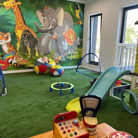 Ξενοδοχείο Lantier Wellness & 4*
