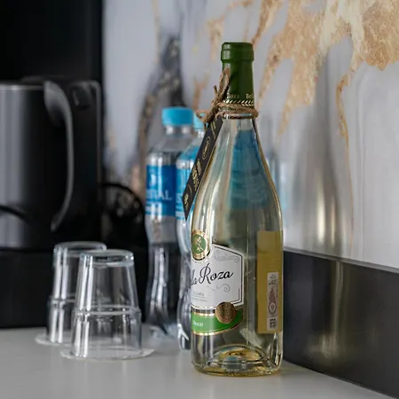 Hotel Lantier & Swimming Pool Zone