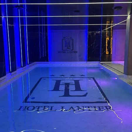 Hotel Lantier & Swimming Pool Zone