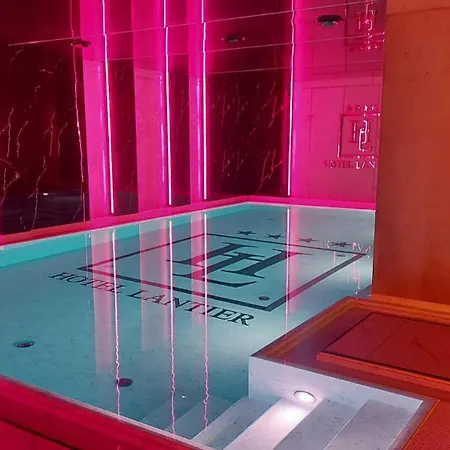 Hotel Lantier & Swimming Pool Zone Bytom