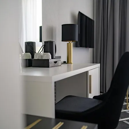 Lantier - Basen & Gabinet 4* Bytom