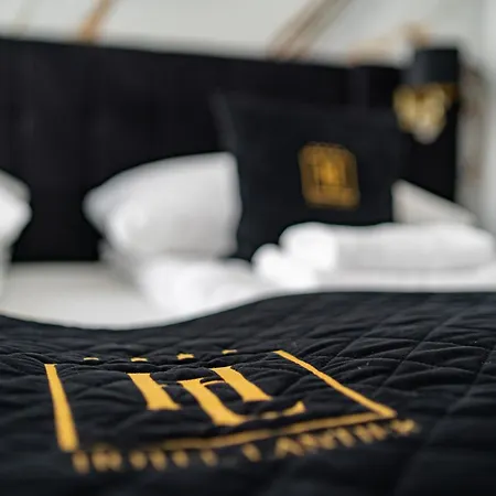 Lantier - Basen & Gabinet Hotel