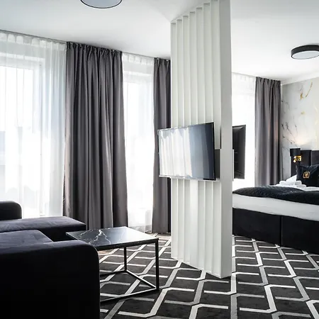 Hotel Lantier - Basen & Gabinet 4*