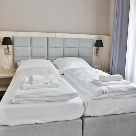 Hotel Lantier - Basen & Gabinet 4*