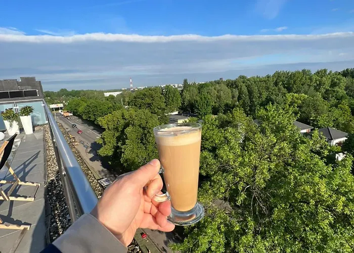 Lantier & Swimming Pool Zone فندق