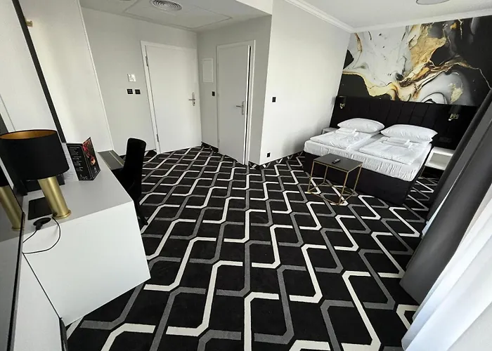 فندق Lantier & Swimming Pool Zone