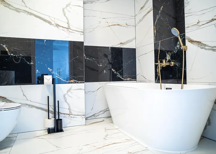 Lantier & Swimming Pool Zone Bytom