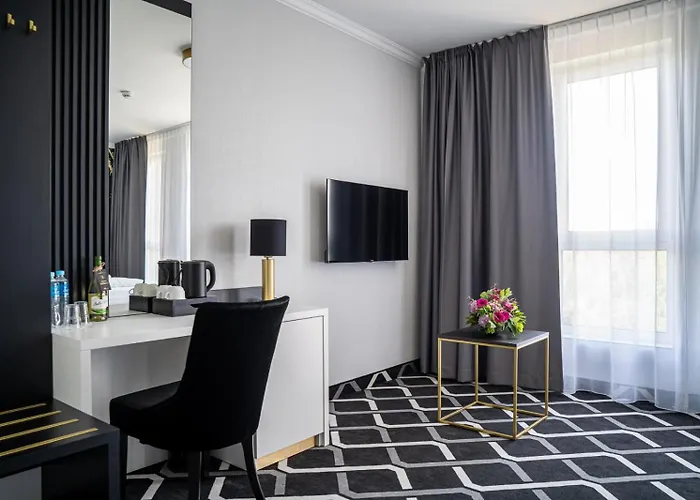 Lantier & Swimming Pool Zone Bytom