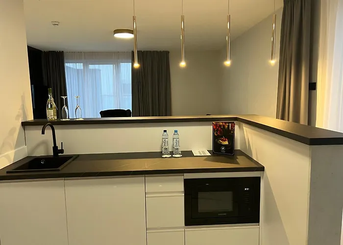 فندق Lantier & Swimming Pool Zone بيتوم