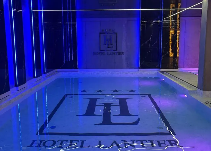 Hotel Lantier & Swimming Pool Zone