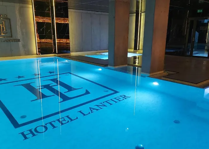 Lantier & Swimming Pool Zone 4* Бытом