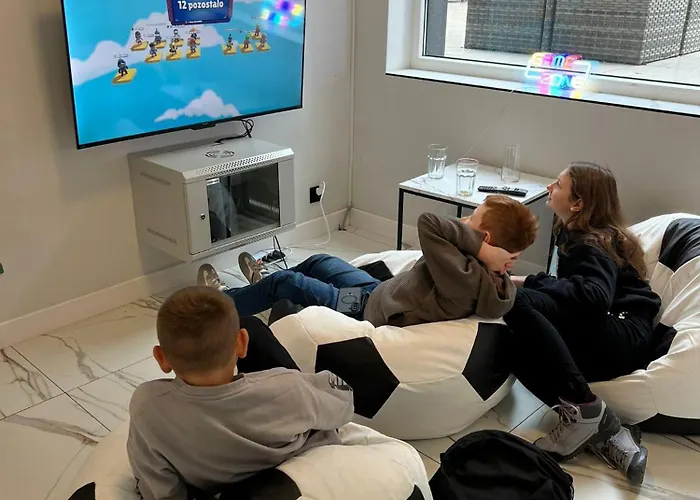 Lantier & Swimming Pool Zone