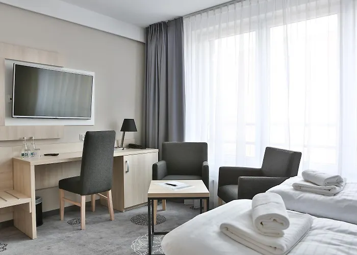 Hotel Lantier & Swimming Pool Zone