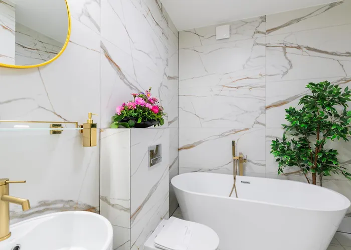 Lantier & Swimming Pool Zone Bytom